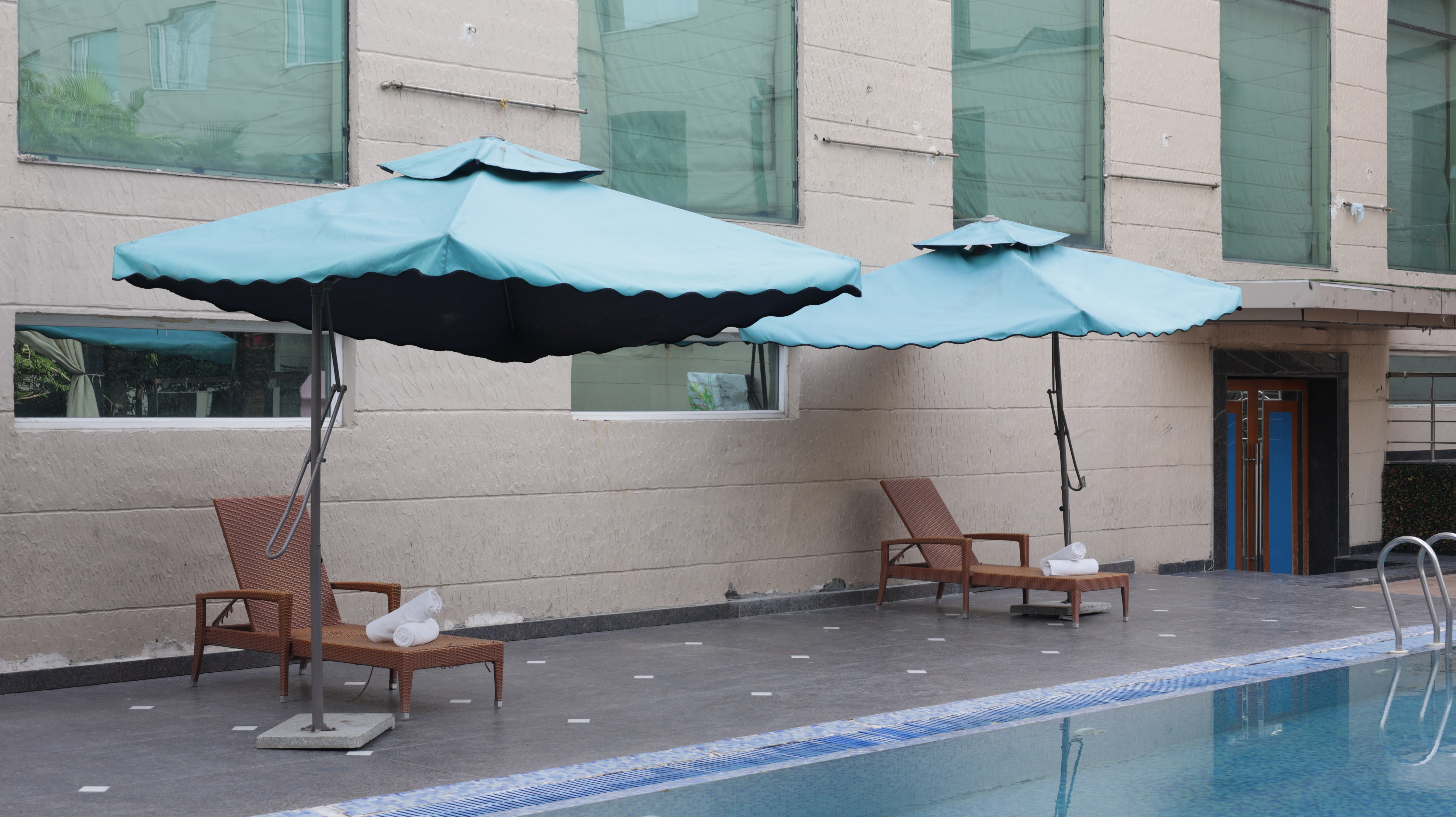 Pool View 5